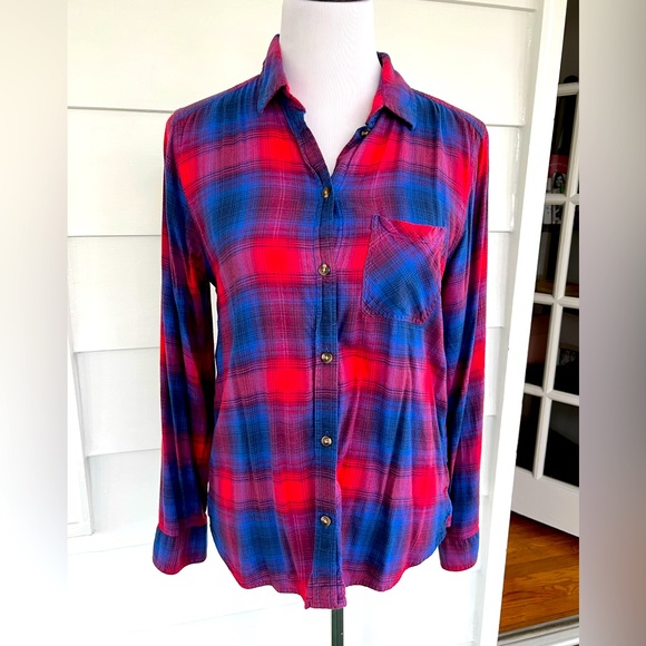 American Eagle blue and pink button down medium - Picture 1 of 2
